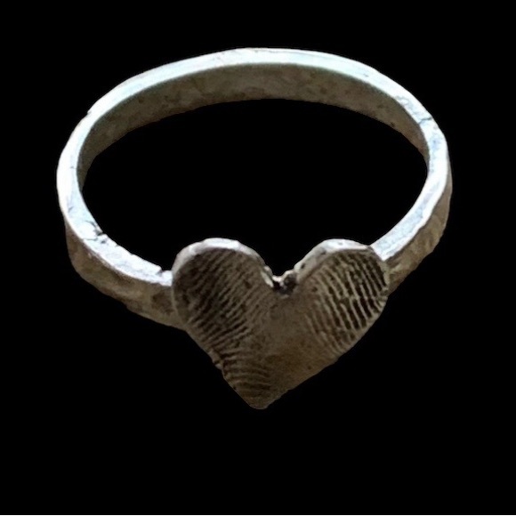 Silver Heart Finger Print Memorial Remembrance Ring Jewelry - Picture 3 of 9
